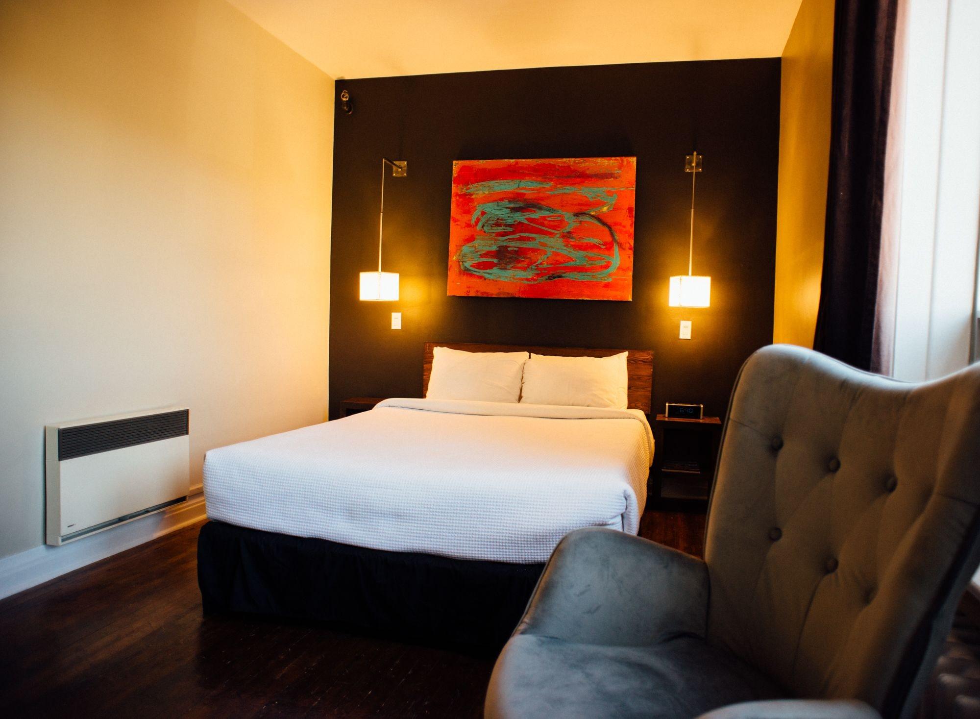 Hotel Chicoutimi, Affilie A Hyvi ภายนอก รูปภาพ