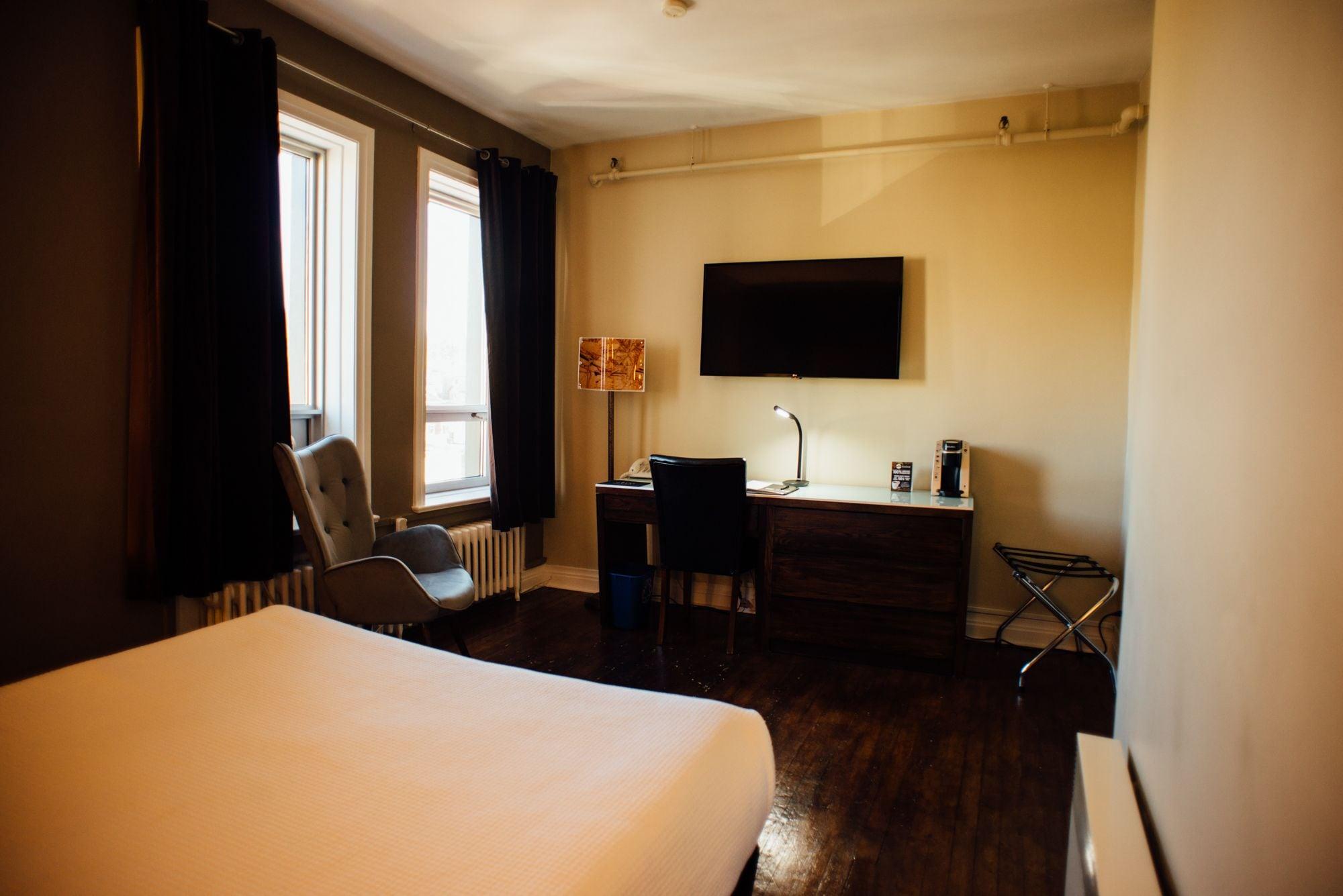 Hotel Chicoutimi, Affilie A Hyvi ภายนอก รูปภาพ
