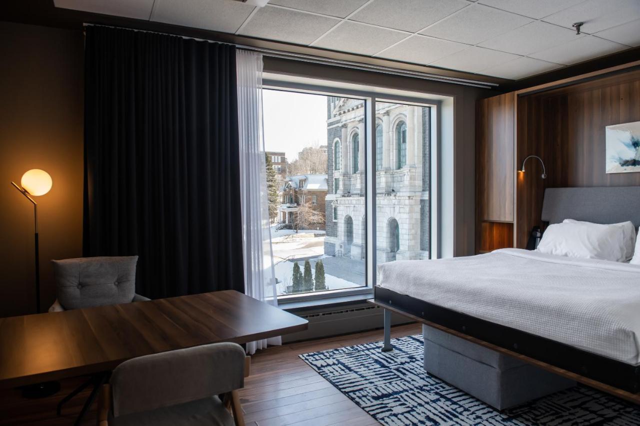 Hotel Chicoutimi, Affilie A Hyvi ภายนอก รูปภาพ