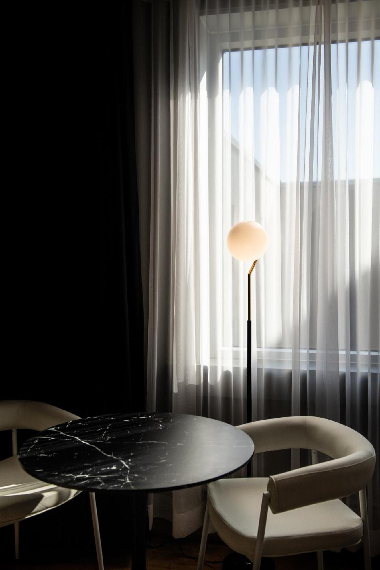 Hotel Chicoutimi, Affilie A Hyvi ภายนอก รูปภาพ