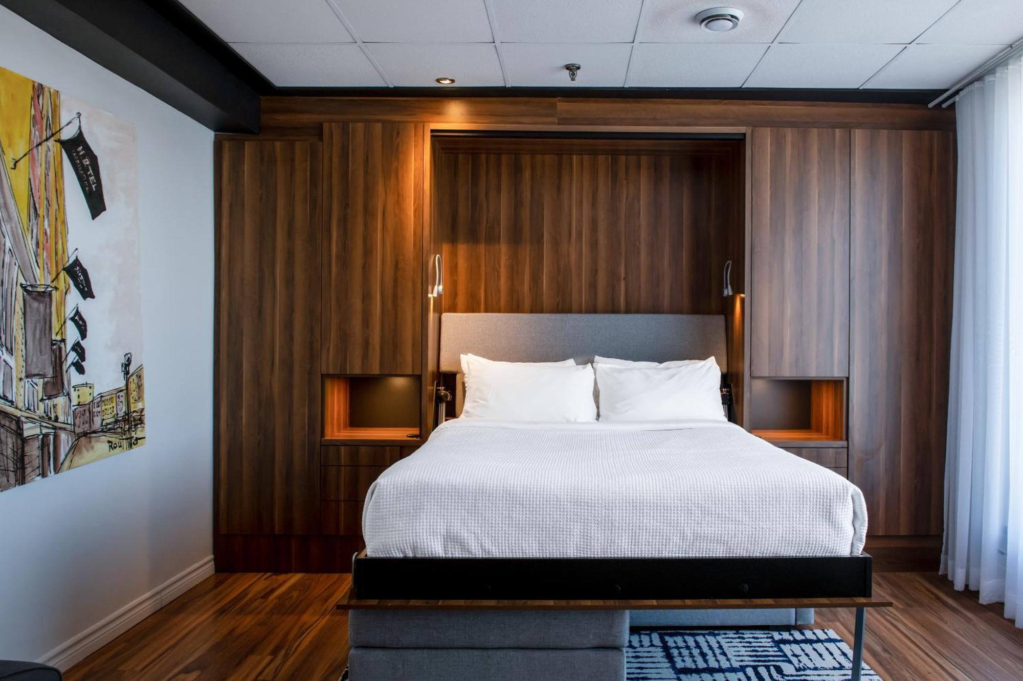 Hotel Chicoutimi, Affilie A Hyvi ภายนอก รูปภาพ